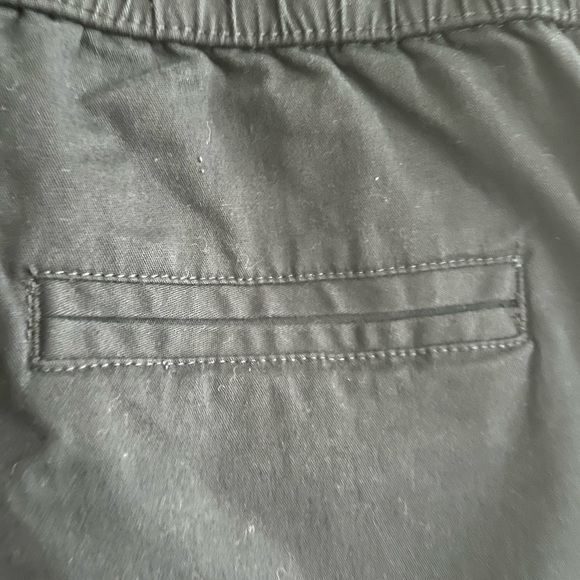 Ring of Fire - Jogger- back and side pockets. - Picture 13 of 16